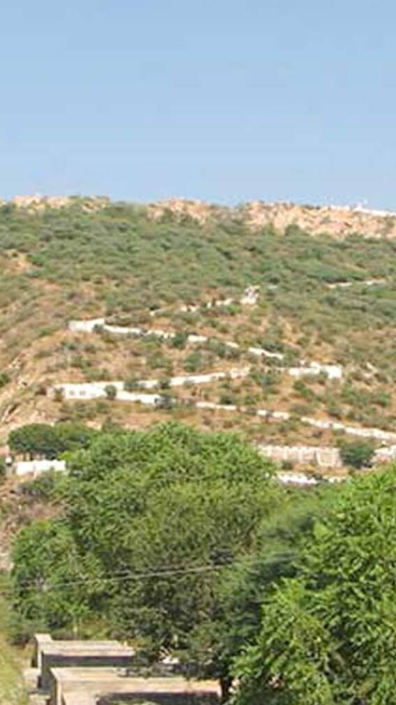 हिमाचल जैसी वादियों का मज़ा अब यूपी में, बजट ट्रिप के लिए बना लें प्लान