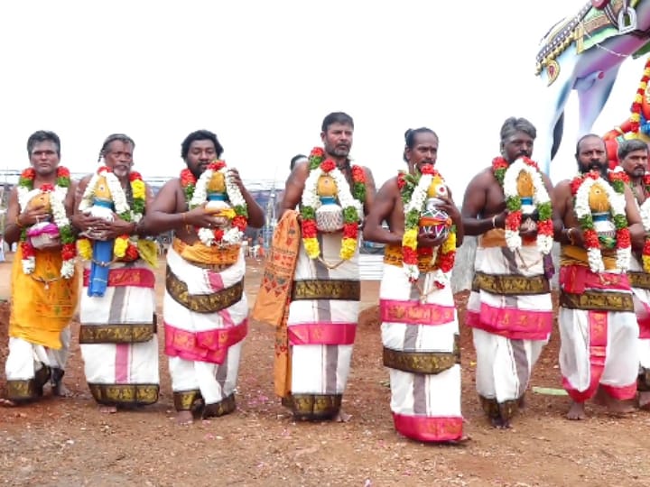 கரூர்: பதினெட்டாம்படி கருப்பணசாமி கோயில் கும்பாபிஷேக விழா கோலாகலம்