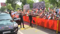 ऑपरेशन सिंदूर के बाद पहली बार गुजरात पहुंचे पीएम मोदी, रोड शो के दौरान लोगों ने बरसाए फूल