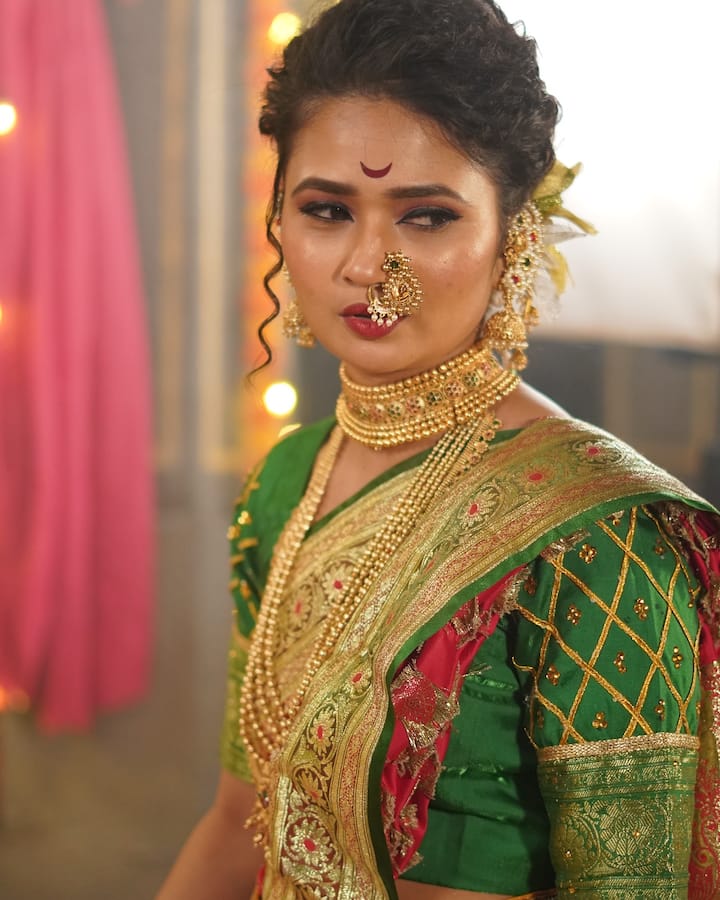 तिच्या नृत्याच्या कार्यक्रमांना मोठ्या प्रमाणावर प्रेक्षकांची उपस्थिती असते, आणि ती सोशल मीडियावरही सक्रिय आहे