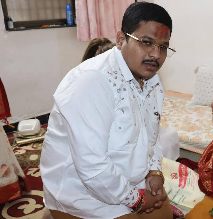 सिद्धांत शिरसाट यांच्यासोबत 14 जानेवारी 2022 रोजी बौद्ध पद्धतीने लग्नही केल्याचा दावा संबंधित महिलेने केला आहे. इतकंच नाही तर त्याबाबत आपल्याकडे पुरावेही आहेत.