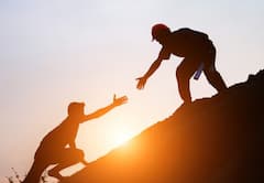 चारधाम यात्रा पर अक्सर लोगों को आते हैं हार्ट अटैक, डॉक्टर से जानें क्या है इसका कारण