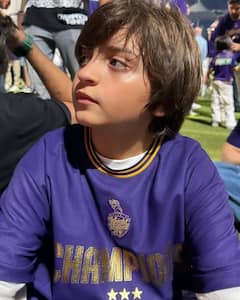 Abram Khan की 10 तस्वीरें, शाहरुख खान के छोटे लाडले की क्यूटनेस के आगे फेल हैं सारे स्टारकिड्स