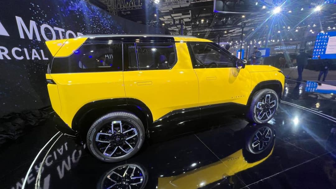 Tata Sierra EV: புதுசுலாம் வேணாம் - விண்டேஜ் மாடலை EV/ICE ஃபார்மில் களமிறக்கும் டாடா - மைலேஜ், ரேஞ்ச் - விலை