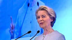 EU Faces Tough Balancing Act In Talks With Trump Despite Tariff Delay