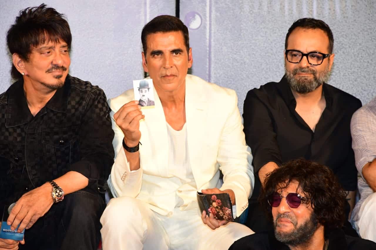 वाइफ ट्विंकल नहीं पर्स में इस खास शख्स की फोटो रखते हैं Akshay Kumar, खुद किया खुलासा