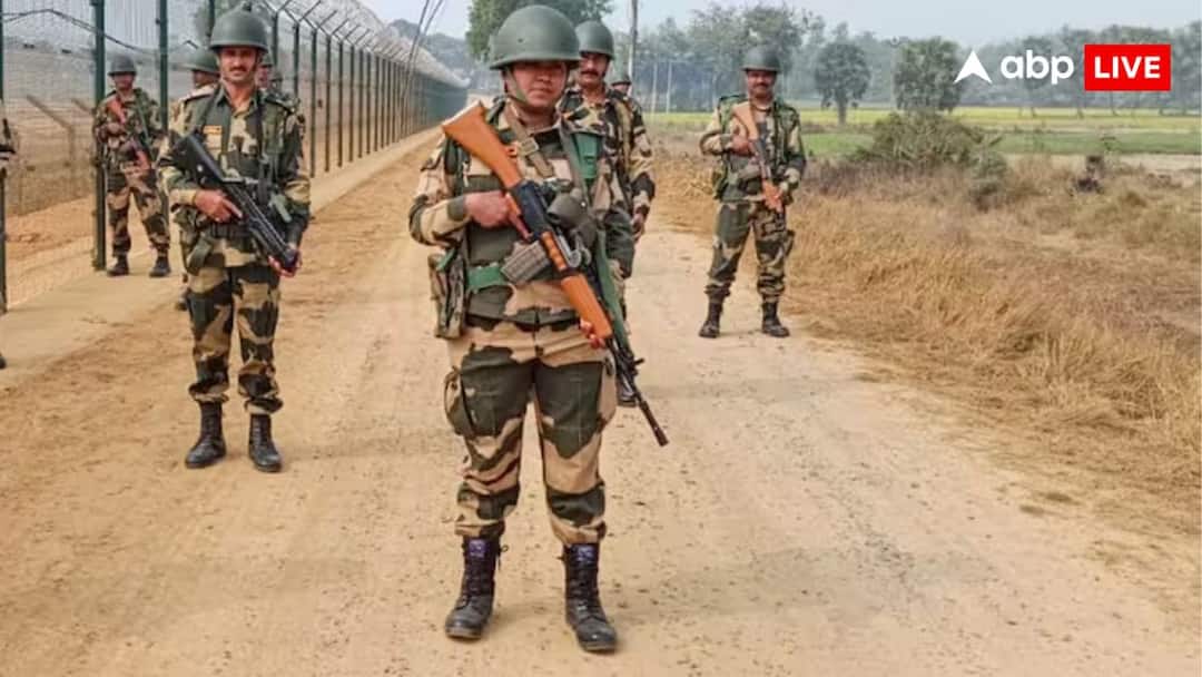 जैसलमेर: स्वतंत्रता दिवस से पहले साजिश की आशंका, भारत-पाकिस्तान सरहद पर मिला संदिग्ध ड्रोन Jaisalmer BSF Found Suspected Drone on India Pakistan Border before Independence Day 2025 जैसलमेर: स्वतंत्रता दिवस से पहले साजिश की आशंका, भारत-पाकिस्तान सरहद पर मिला संदिग्ध ड्रोन