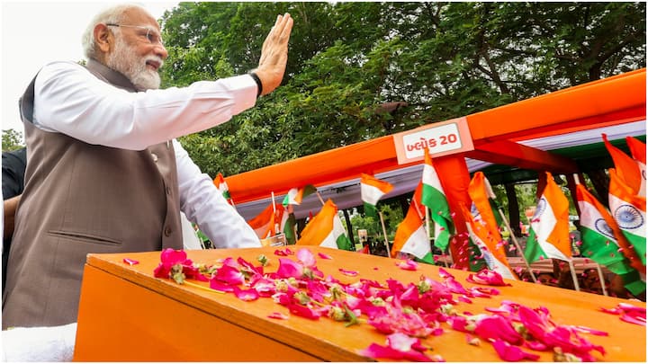 Following the roadshow, PM Modi also inaugurated and laid foundation for several developmental projects at Mahatma Mandir. (Image Source: PTI)