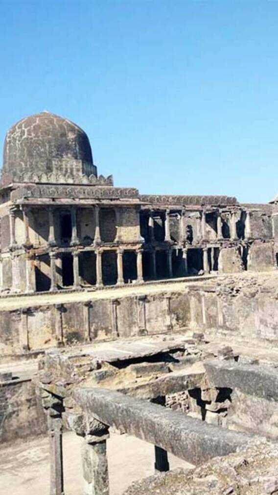 एमपी का सबसे पुराना किला कौन सा है?