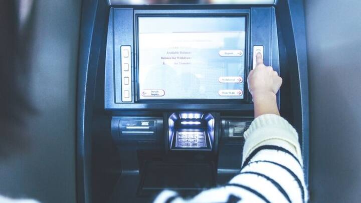 এই উপায়ের সঙ্গে ভুলভাবে নাম জড়ানো হয়েছে রিজার্ভ ব্যাঙ্ক অফ ইন্ডিয়ার। ভাইরাল বার্তায় বলা হয়েছিল যে যদি কেউ আপনার পিন চুরির জন্য সেট আপ করে রাখে, তাহলে দুবার ক্যান্সেল বোতাম টিপলে এই কাজ সম্পন্ন হবে না।