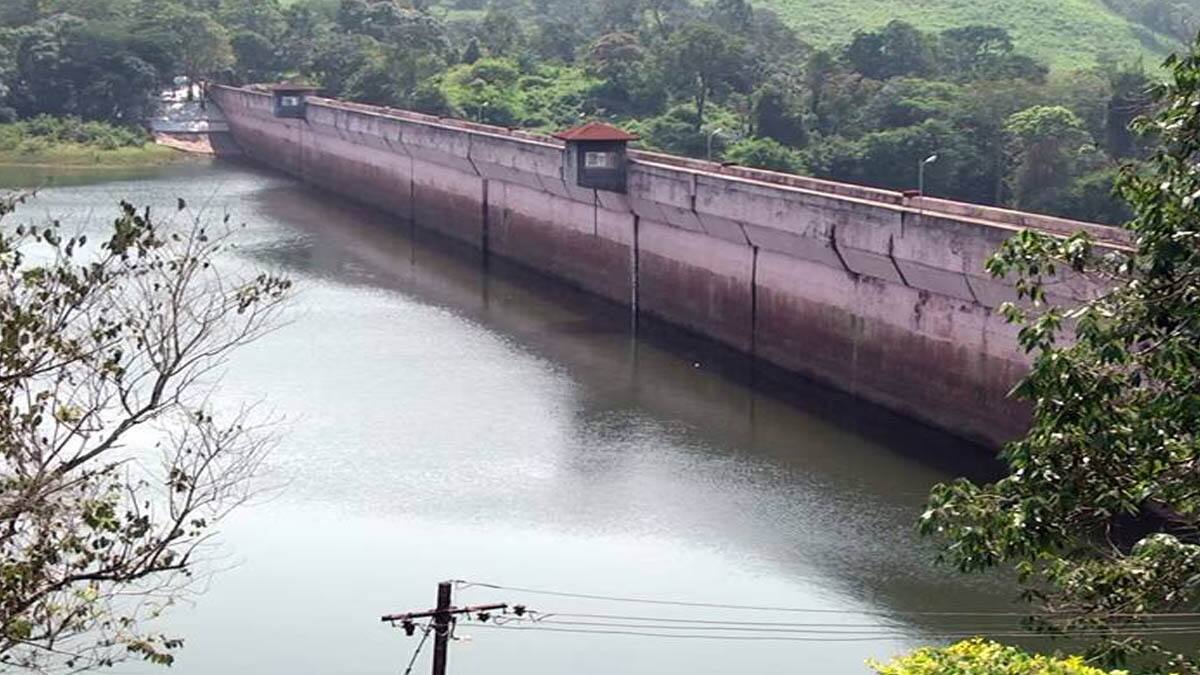 இடைவிடாமல் கொட்டி தீர்க்கும் தென் மேற்கு பருவ மழை.. முல்லை பெரியாறு அணையில் உயர்ந்த நீர்மட்டம்