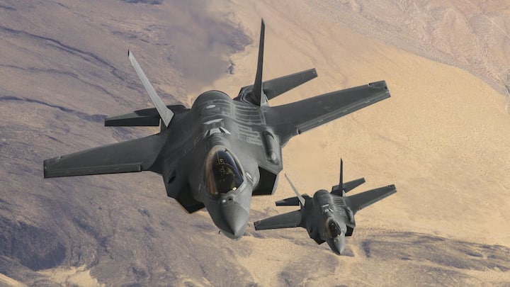 इसका लो-ऑब्जर्वेबल डिजाइन होगा, जो कि रडार क्रॉस-सेक्शन को कम करने के लिए खास तौर से डिजाइन किया जाएगा, यही खासियत इसे स्टील्थ बनाती है.