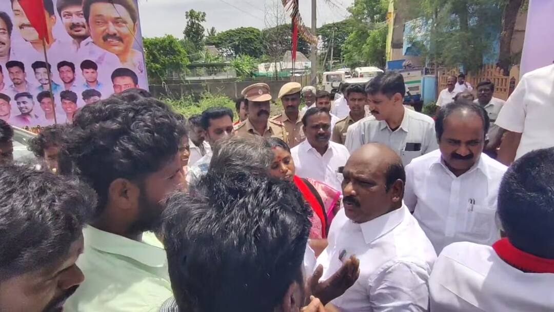 அமைச்சரை தடுத்து நிறுத்திய பொதுமக்கள் - அதிர்ந்து போன திமுக அமைச்சர் - எங்கே..? ஏன்..?