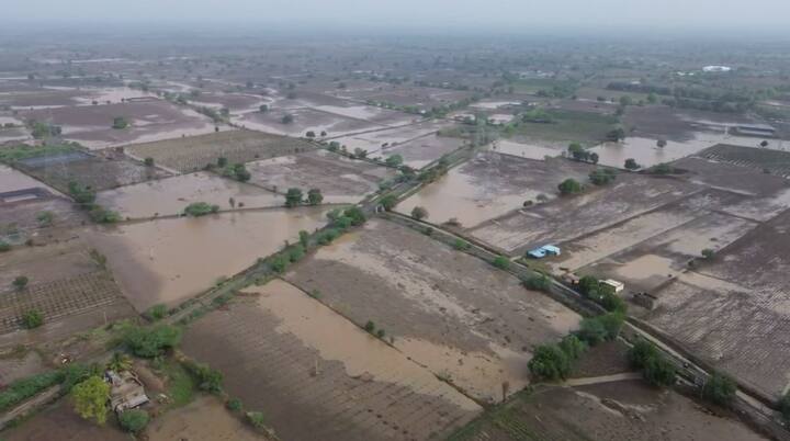 मशागतीचे काम देखील शंभर टक्के ठप्प झालेत.