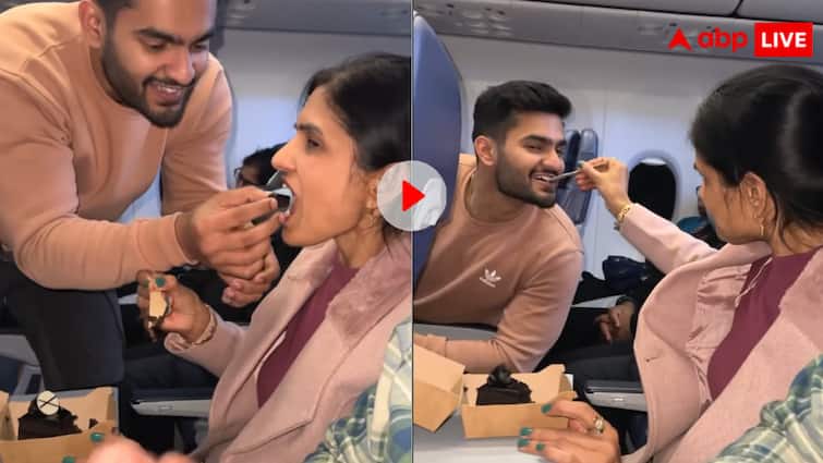 शख्स ने फ्लाइट में मनाया मां का बर्थडे, दिल छूने वाला वीडियो देख लोग हुए खुश