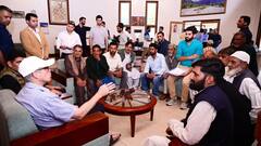 Omar Abdullah: पहलगाम में भरोसा बहाली के लिए एक्शन में उमर अब्दुल्ला, चलाई साइकिल, फारूक अब्दुल्ला ने खेला गोल्फ