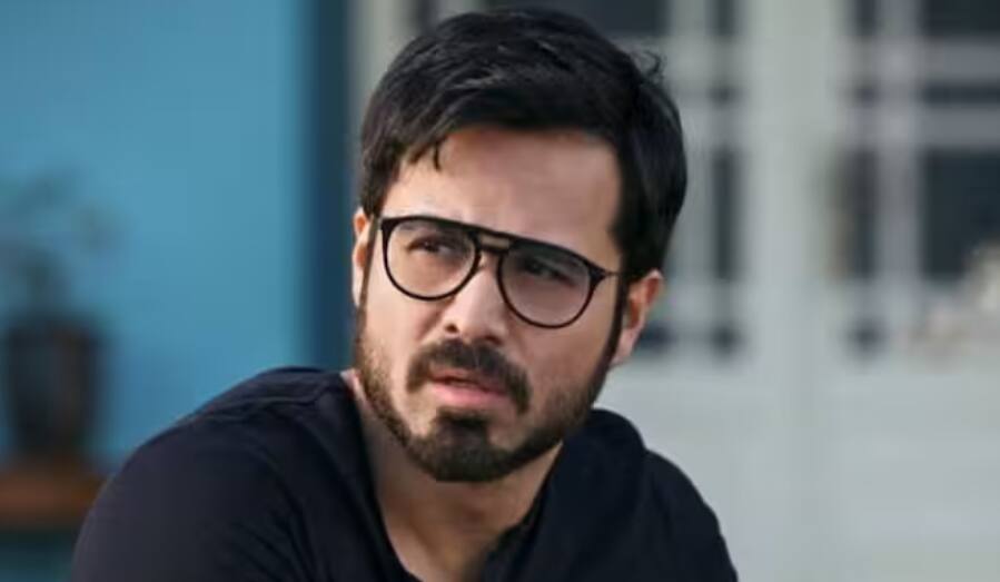 ਮਸ਼ਹੂਰ ਅਦਾਕਾਰ ਇਮਰਾਨ ਹਾਸ਼ਮੀ ਨੂੰ ਹੋਈ ਭਿਆਨਕ ਬਿਮਾਰੀ, ਵਿਚਾਲੇ ਹੀ ਛੱਡੀ ਫਿਲਮ ਦੀ ਸ਼ੂਟਿੰਗ emraan-hashmi-diagnosed-with-dengue-pawan-kalyan-starrer-og-shooting-halt ਮਸ਼ਹੂਰ ਅਦਾਕਾਰ ਇਮਰਾਨ ਹਾਸ਼ਮੀ ਨੂੰ ਹੋਈ ਭਿਆਨਕ ਬਿਮਾਰੀ, ਵਿਚਾਲੇ ਹੀ ਛੱਡੀ ਫਿਲਮ ਦੀ ਸ਼ੂਟਿੰਗ