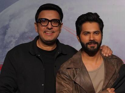 'भेड़िया 2' से पहले वरुण धवन के हाथ लगी दिनेश विजान की फिल्म, इस हॉरर फिल्म में धमाल मचाएंगे एक्टर 'भेड़िया 2' से पहले वरुण धवन के हाथ लगी दिनेश विजान की फिल्म, इस हॉरर फिल्म में धमाल मचाएंगे एक्टर