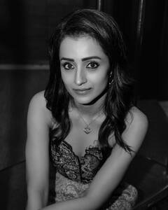 Trisha Krishnan : ఏదైనా చేయవద్దంటే నేను రెండుసార్లు చేసి ఫొటోస్ తీస్తా అంటోన్న త్రిష!