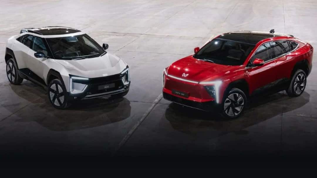 Mahindra BE 6 XEV 9e: விற்றுதீரும் EV கார்கள், குஷியில் மஹிந்திரா கொடுத்த சாஃப்ட்வேர் அப்டேட் - இனி இதுவும் ஈஷி தான் Mahindra Electric cars XEV 9e BE 6 Finally Receive Wireless Apple CarPlay Support Sales Details Automobile news Mahindra BE 6 XEV 9e: விற்றுதீரும் EV கார்கள், குஷியில் மஹிந்திரா கொடுத்த சாஃப்ட்வேர் அப்டேட் - இனி இதுவும் ஈஷி தான்