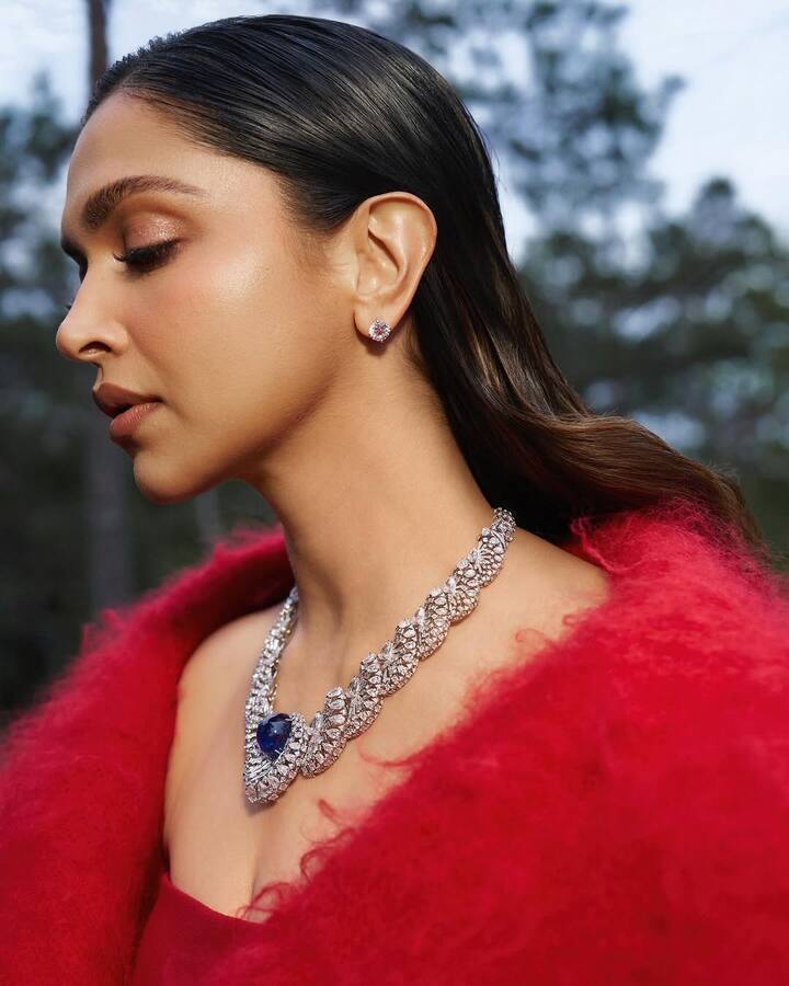 The look was styled by celebrity stylist Shaleena Nathani.