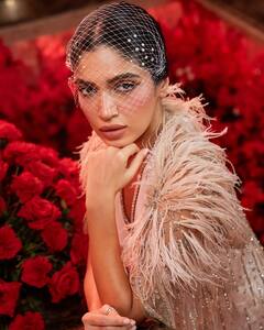 Bhumi Pednekar : बॉलिवूड अभिनेत्री भूमी पेडणेकरचा ग्लॅम लूक; दिसतेय खूपच खास!