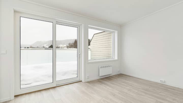 Sliding Over Opening Doors: Swinging doors need ample space to be opened and can cause a lot of space to be wasted. Unlike other types of doors, sliding doors, curtain partitions, and pocket doors do not take any space to enhance the style of a room. (Image Source: Canva)