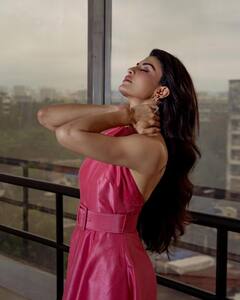 Jacqueline Fernandez At Housefull 5 Official Trailer:బ్యాక్ లెస్ పింక్ టాప్ లో శ్రీలంక సుందరి..  అక్ష‌య్ కుమార్ హౌస్ ఫుల్ 5 ట్రైల‌ర్‌ లాంచ్ ఈవెంట్ లో జాక్వెలిన్ మెరుపుల్!