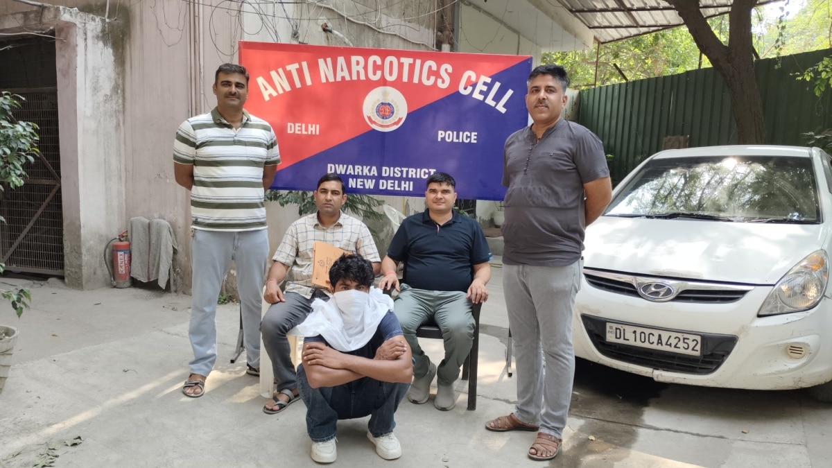 लकवाग्रस्त पिता, 5 बहनें और पत्नी-बच्चे की जिम्मेदारी ने बनाया शराब तस्कर, अब पुलिस ने पकड़ा