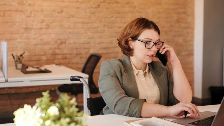 इसके अलावा जापान में यह आंकड़ा 0.7 दिन प्रति सप्ताह है और साउथ कोरिया में 0.5 दिन प्रति सप्ताह लोग वर्क फ्रॉम होम करते हैं.