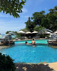 बर्थडे पर पति संग वेकेशन पर निकलीं सुरभि ज्योति, पूल में बिकनी पहनकर हुईं रोमांटिक