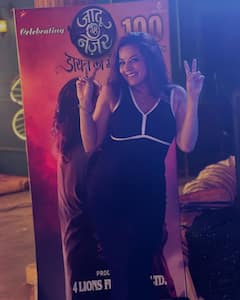 ब्लैक डीपनेक ड्रेस में पहन कैमरे के सामने इतराईं मोनालिसा, फैंस बोले - ‘आप तो क्वीन हैं..’