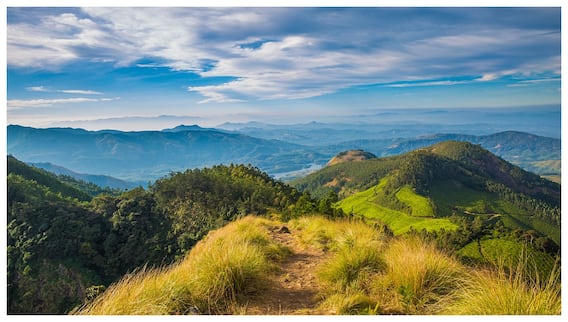 Best Trekking Places in South India: వర్షాకాలంలో ట్రెక్కింగ్ కి 8 సూపర్ స్పాట్స్