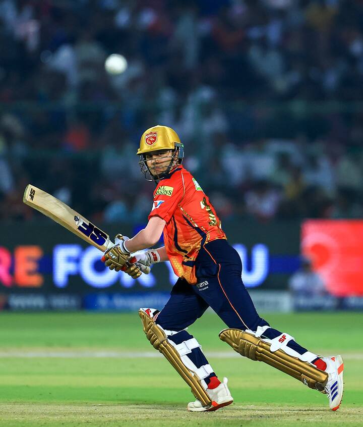 प्रियांश ने इस सीजन में शानदार प्रदर्शन किया. अपने पहले ही सीजन में खेल रहे युवा खिलाड़ी प्रियांश ने इस साल 183.54 की स्ट्राइक रेट से बल्लेबाजी की है. इस सीजन में उन्होंने 1 शतक और दो अर्धशतक की मदद से 424 रन बनाए हैं.