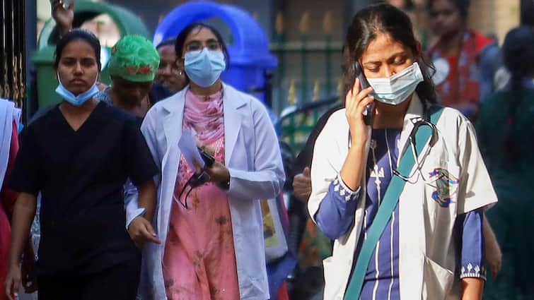 COVID-19 Update: Maharashtra Logs 84 New Cases, Mizoram Sees First Infections After 7 Months