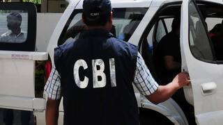 ED Officer Arrest by CBI : केस सेटल करण्यासाठी पाच कोटींची लाच मागितली, दोन कोटींवर तडजोड; ED उपसंचालकाच्या लाच घेताना CBI ने मुसक्या आवळल्या