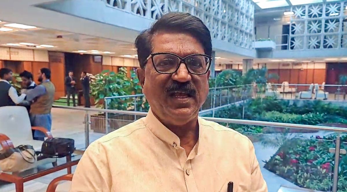 ‘अगर आप बीजेपी कार्यकर्ताओं को सिंदूर लेकर महिलाओं के पास भेजेंगे तो…’, संजय राउत का पीएम मोदी पर हमला