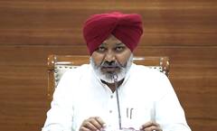 ਪੰਜਾਬ ਨੂੰ ਬਰਬਾਦ ਕਰਨ ਦੀ ਸਾਜ਼ਿਸ਼ ! ਬਠਿੰਡ ਚ ਫੜ੍ਹੀ ਗਈ 80 ਹਜ਼ਾਰ ਲੀਟਰ ਈਥਾਨੌਲ,ਗੁਜਰਾਤ ਨੰਬਰ ਦੇ 2 ਟਰੱਕਾਂ ਰਾਹੀਂ ਹੋ ਰਹੀ ਸੀ ਤਸਕਰੀ