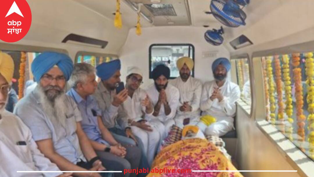 Sukhdev Dhindsa's last rites performed ਪੰਜ ਤੱਤਾਂ 'ਚ ਵਿਲੀਨ ਹੋਏ ਸੁਖਦੇਵ ਢੀਂਡਸਾ, ਸਰਕਾਰੀ ਸਨਮਾਨਾਂ ਨਾਲ ਦਿੱਤੀ ਅੰਤਿਮ ਵਿਦਾਈ