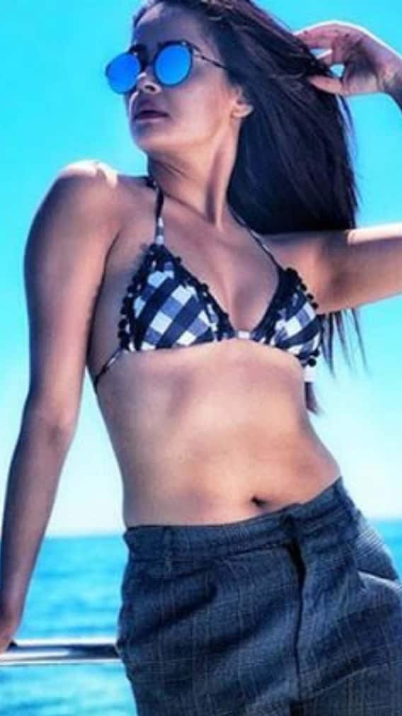 क्रिमिनल जस्टिस 4 की ये हसीन बिकिनी में ढाती हैं कहर