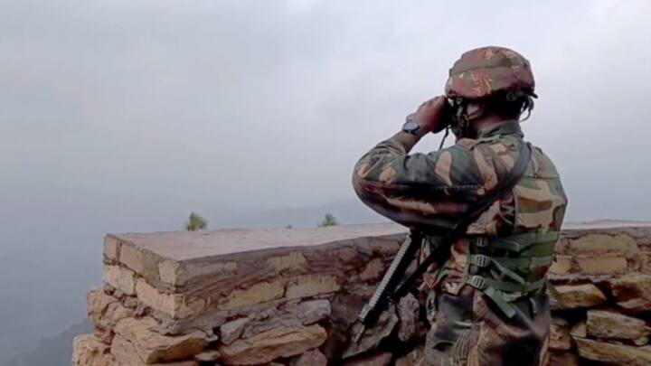 पाकिस्तानने खणलेले बहुतांश बोगदे हे जम्मूच्या सपाट भागात, नदीच्या खोऱ्यात आहेत. तेथे दहशतवाद्यांसाठी माती खोदणे सोपे आहे.