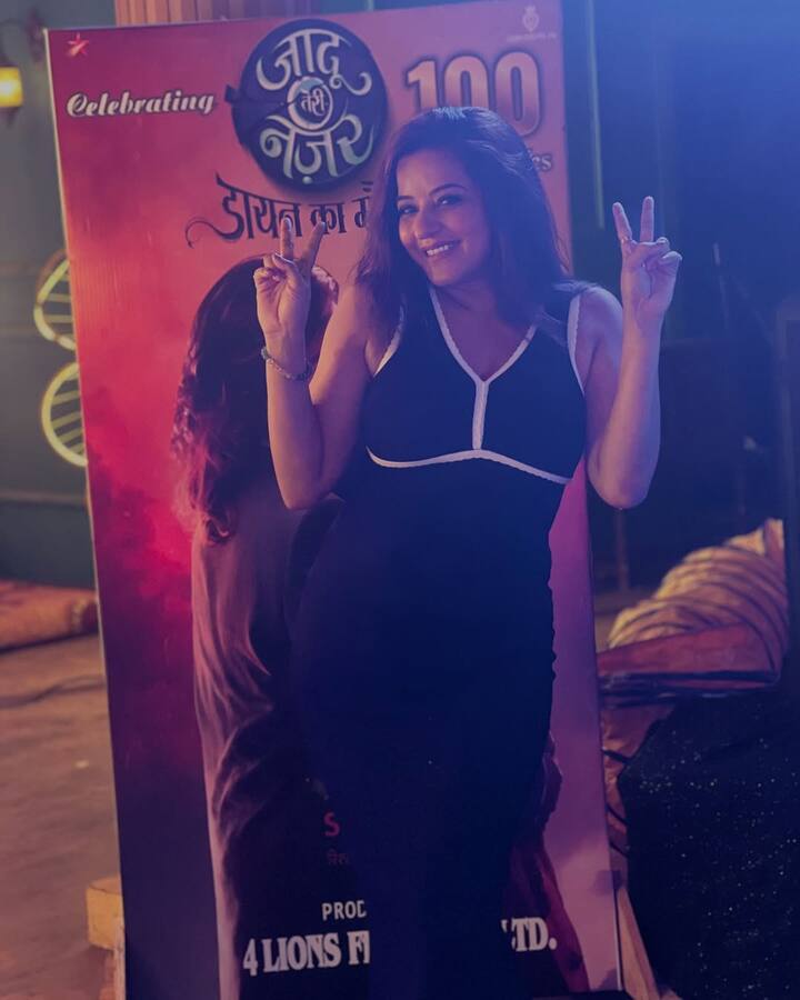 ભોજપુરી અભિનેત્રી મોનાલિસાએ ફરી એકવાર સોશિયલ મીડિયા પર આગ લગાવી છે. તાજેતરમાં, તેણીએ તેના ઓફિશિયલ ઇન્સ્ટાગ્રામ એકાઉન્ટ પરથી કેટલીક અદભુત તસવીરો શેર કરી છે, જે હવે ઇન્ટરનેટ પર વાયરલ થઈ રહી છે.