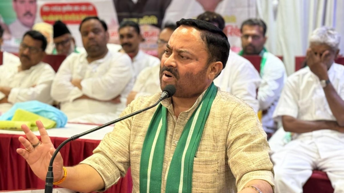 ‘सपा शासन में पुलिस को कार के बोनट पर लटकाया जाता था’, योगी के मंत्री का बड़ा बयान