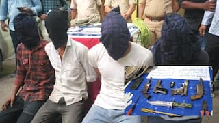 BMW कारमधून दरोड्याचा प्लॅन फसला, भिवंडीत चार चोर अटकेत, 17 लाखांचा मुद्देमाल जप्त