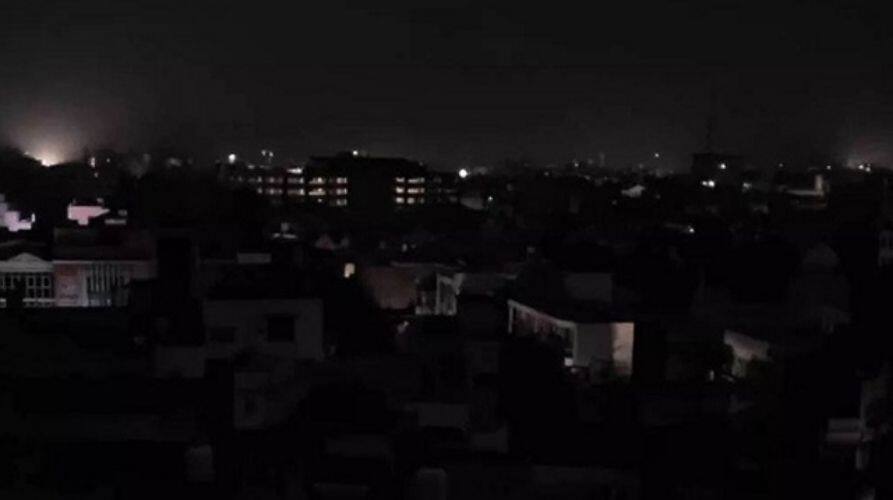 Punjab News There will be a blackout in Punjab today, know how many hours the darkness will remain? Know important information... Punjab News: ਪੰਜਾਬ 'ਚ ਅੱਜ ਹੋਏਗਾ ਬਲੈਕਆਊਟ, ਜਾਣੋ ਕਿੰਨੇ ਘੰਟੇ ਰਹੇਗਾ ਘੁੱਪ ਹਨੇਰਾ? ਜਾਣੋ ਅਹਿਮ ਜਾਣਕਾਰੀ...
