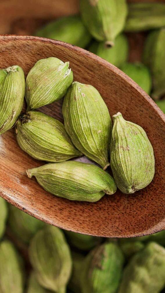 गर्मियों में इलायची खाने से क्या होता है