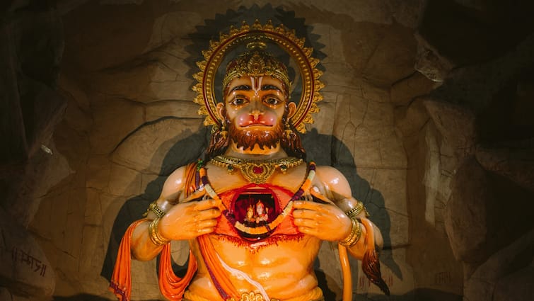 Hanuman Puja News: आषाढ़ माह की षष्ठी और राम भक्त हनुमान का दिन, विशेष पूजा से मिलेगा लाभ