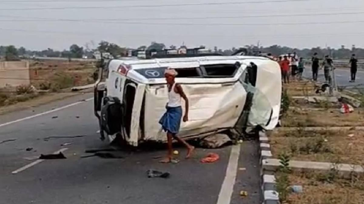 Jehanabad Accident: जहानाबाद में रफ्तार का कहर, NH-22 पर बिजली के पोल से टकराई बोलेरो, 2 की मौके पर मौत