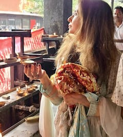 Urmila Matondkar Seeks Blessings At Kamakhya Temple; See PICS