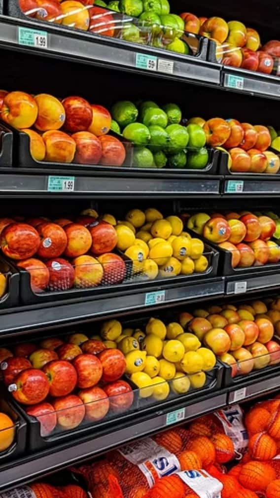 फळे आणि भाजांवरील लेबल्स नक्की काय सांगतात?